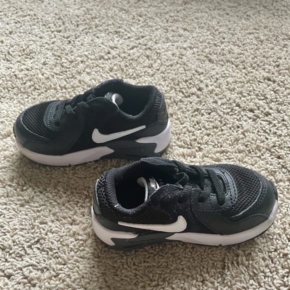 Nike Air Max Excee Toddler Sneakers - Picture 6 of 9